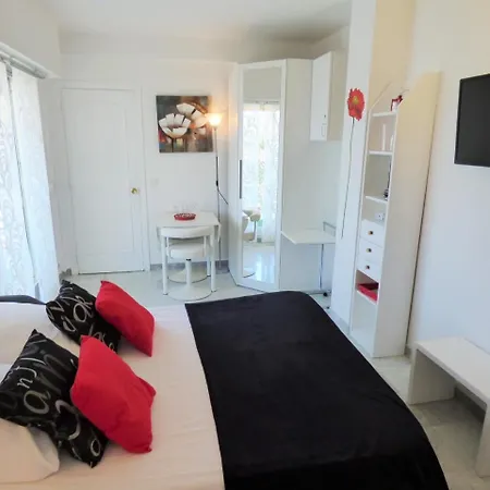 Croisette Alc 15 Louis Blanc 6 * Cannes